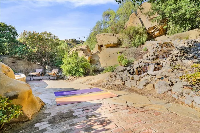 $7,000 | 110 Box Canyon Road, Canoga Park, CA 91304