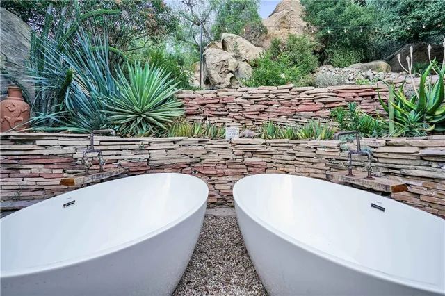 $7,000 | 110 Box Canyon Road, Canoga Park, CA 91304