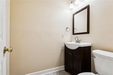 $315,000 | 16 Nouveau Lane West, Metairie, LA 70003