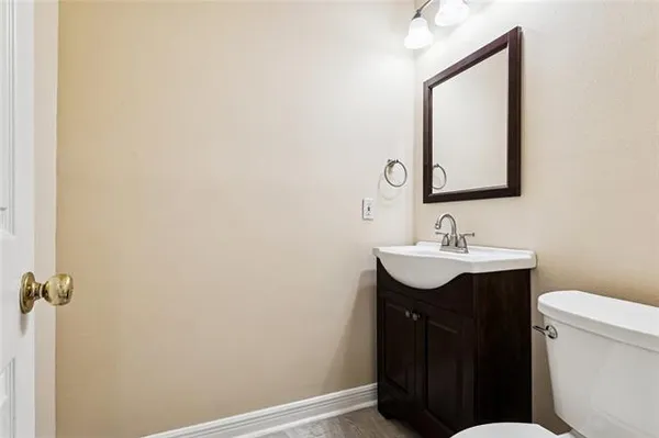 $329,000 | 16 Nouveau Lane West, Metairie, LA 70003