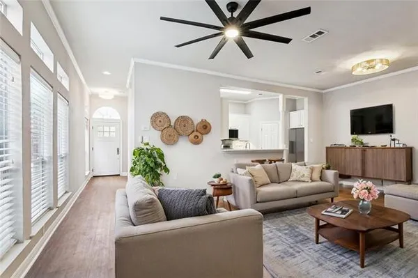 $329,000 | 16 Nouveau Lane West, Metairie, LA 70003