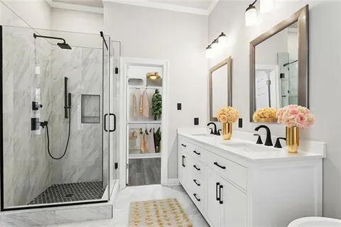 $315,000 | 16 Nouveau Lane West, Metairie, LA 70003