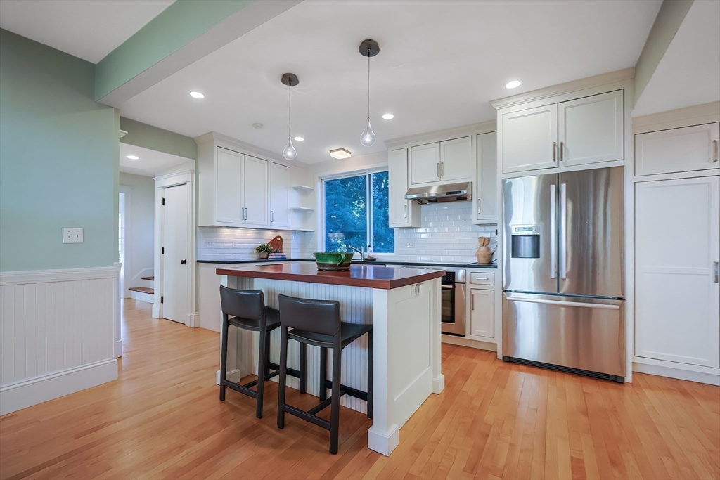 208 Hunnewell Street Needham, MA 02494 - Photo 12 of 33 Gallery Image 12