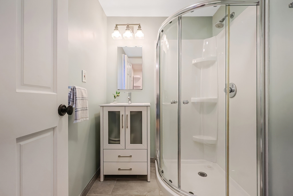 208 Hunnewell Street Needham, MA 02494 - Photo 16 of 33 Gallery Image 16