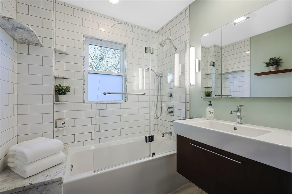 208 Hunnewell Street Needham, MA 02494 - Photo 25 of 33 Gallery Image 25