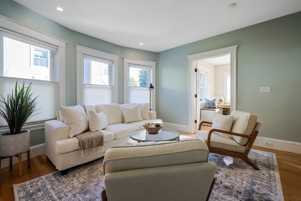 208 Hunnewell Street Needham, MA 02494 - Photo 9 of 33 Gallery Image 9