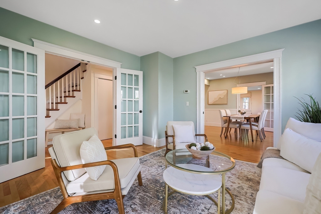 208 Hunnewell Street Needham, MA 02494 - Photo 10 of 33 Gallery Image 10