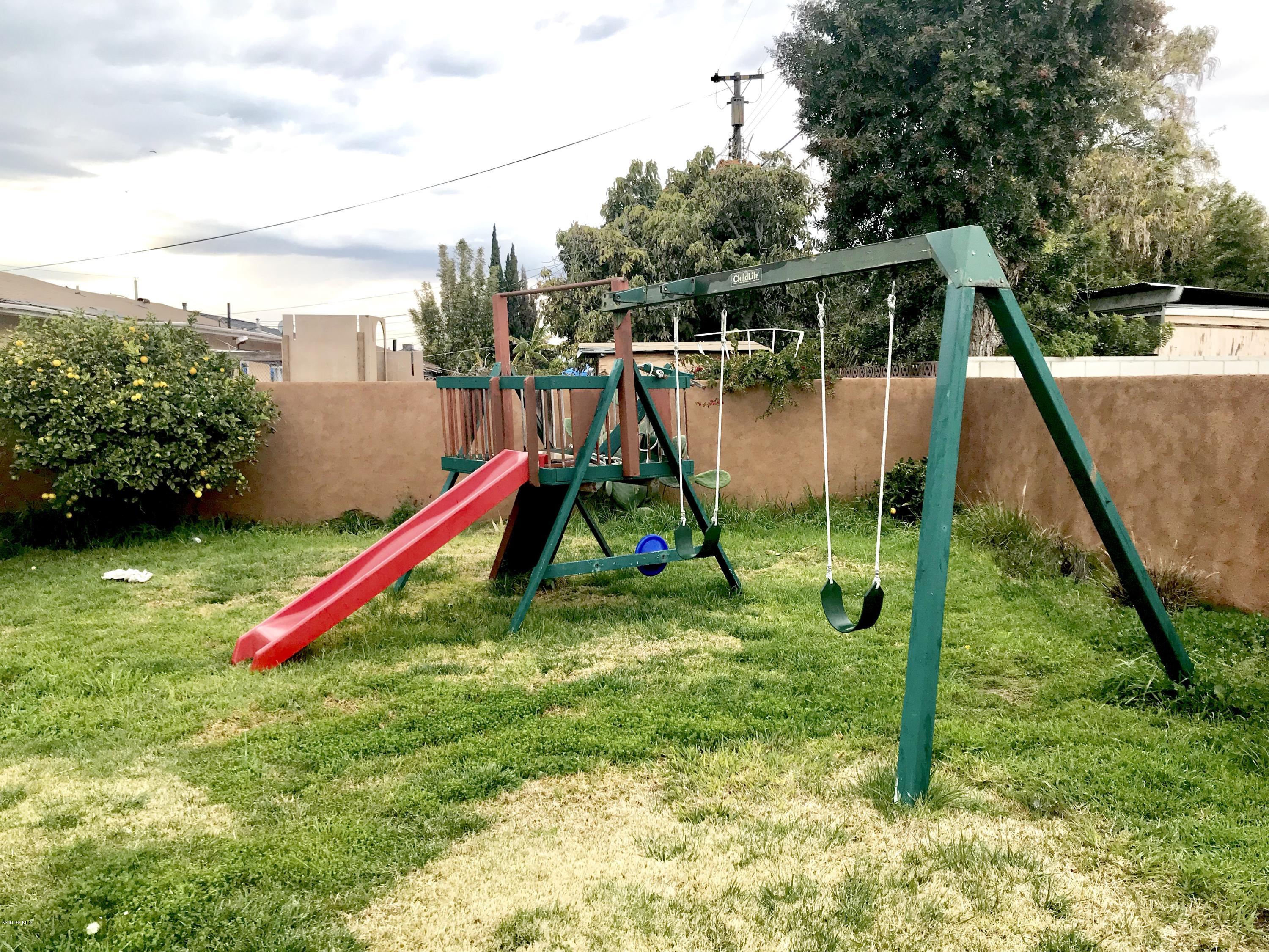 4010 South J Street Oxnard, CA 93033 - Photo 12 of 18 a view of a park with a park