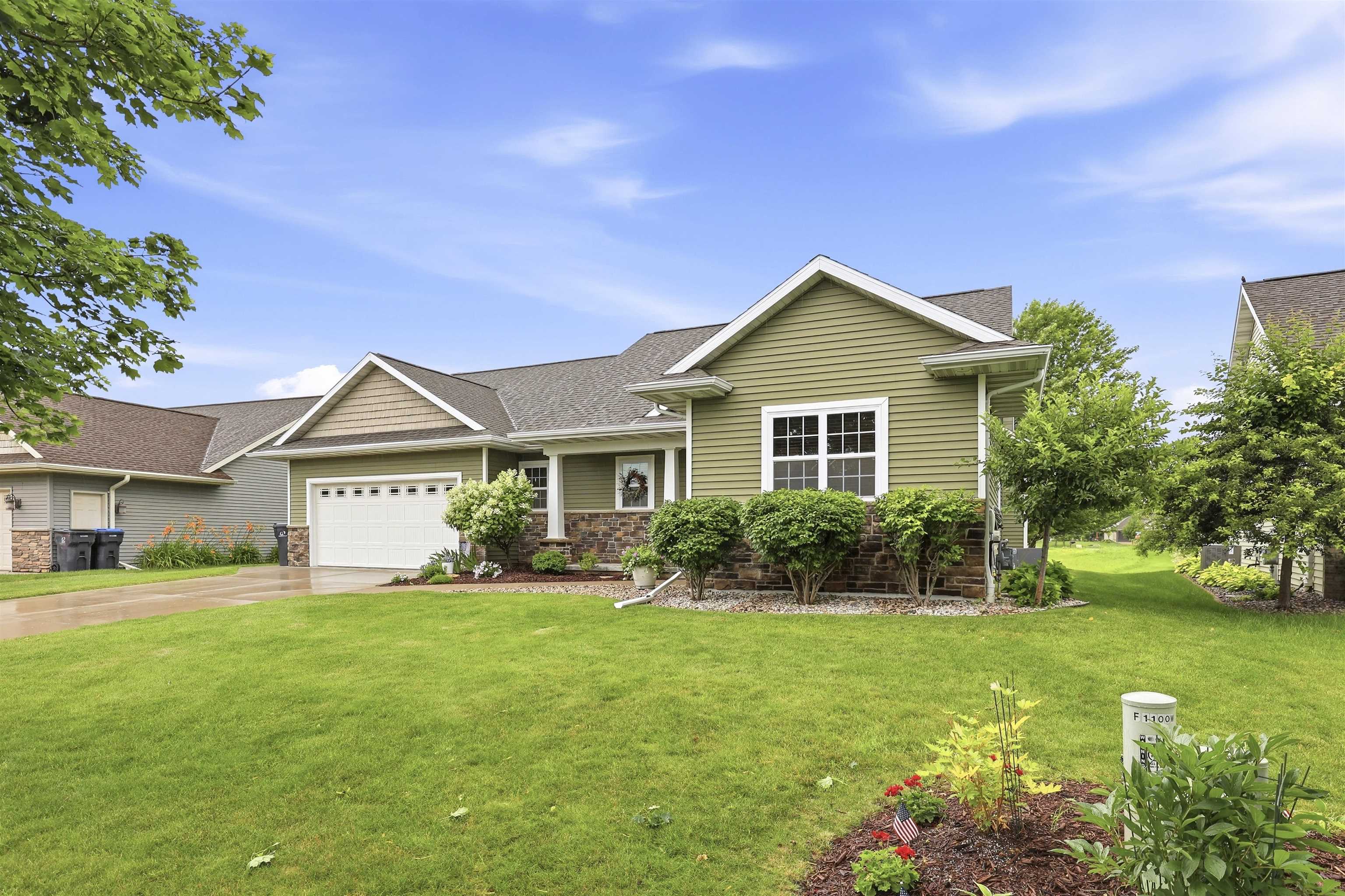 1120 Willis Way Appleton, WI 54913 - Photo 2 of 30