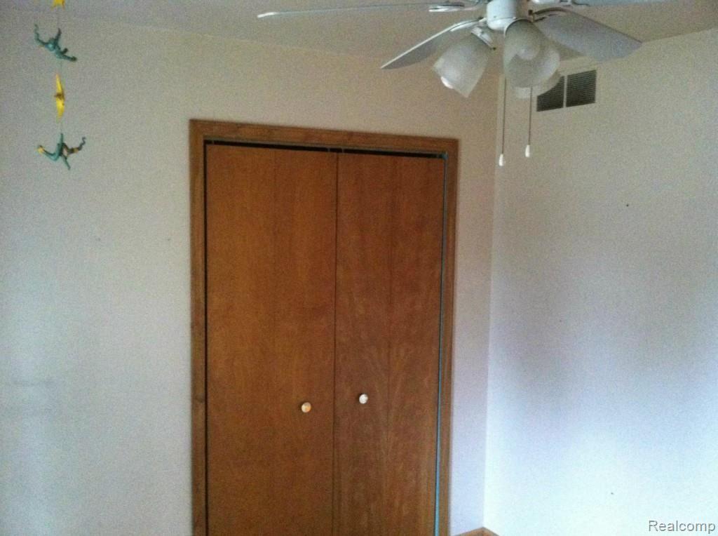 1340 Miller Road Lake Orion, MI 48362 - Photo 19 of 19 1340-miller-bdrm3A.jpg