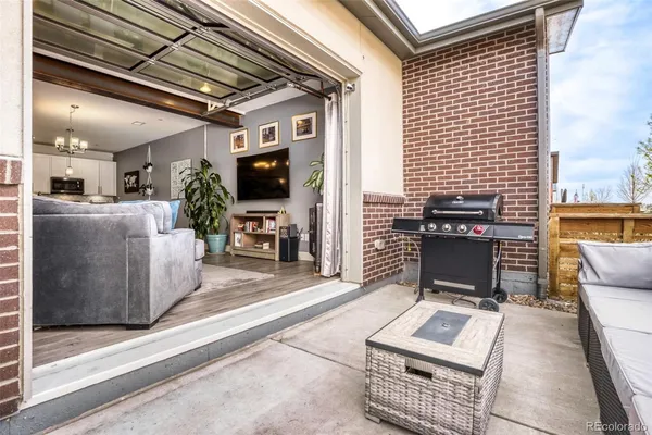 $478,900 | 19562 East Sunset Circle, Centennial, CO 80015