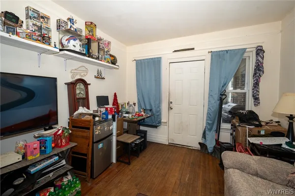 $235,000 | 1158 Ontario Avenue, Niagara Falls, NY 14305
