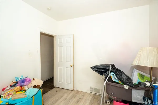 $235,000 | 1158 Ontario Avenue, Niagara Falls, NY 14305