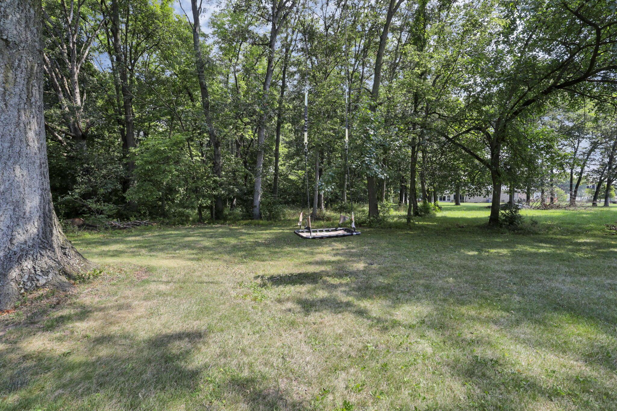 930 Hibbs Road Grove City, OH 43123 - Photo 36 of 45 Back yard