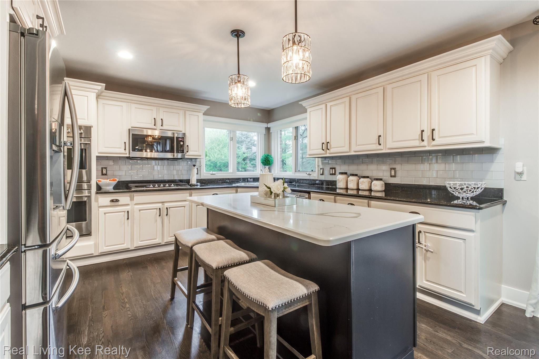 1604 Chase Drive Rochester, MI 48307 - Photo 14 of 47 INTERIORS (22 of 44).jpg
