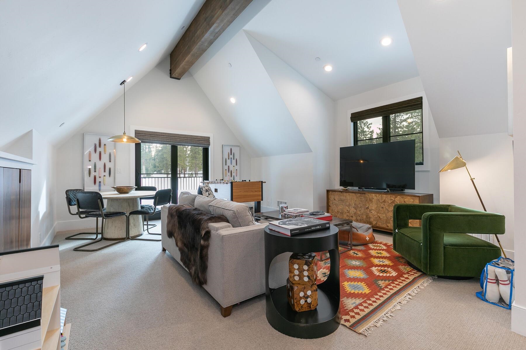 9340 Heartwood Drive Truckee, CA 96161 - Photo 10 of 21 a living room with furniture and a lamp