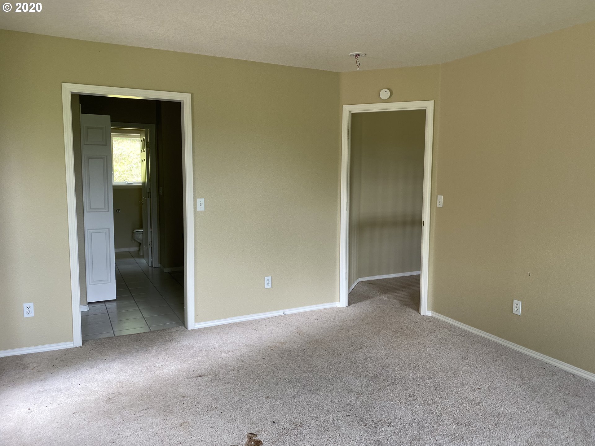 18478 South Walker Road Oregon City, OR 97045 - Photo 13 of 22 Gallery Image 13