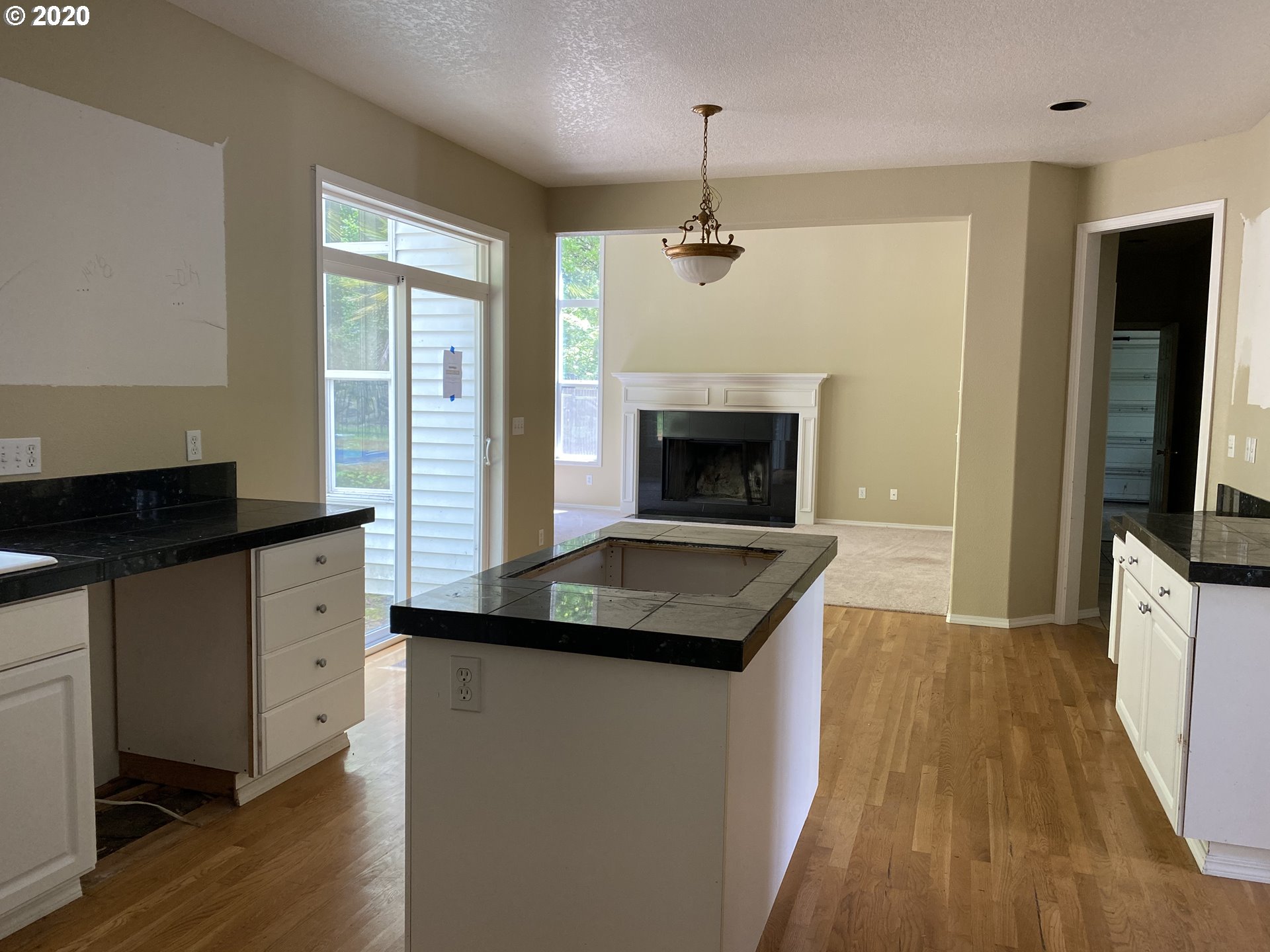 18478 South Walker Road Oregon City, OR 97045 - Photo 4 of 22 Gallery Image 4
