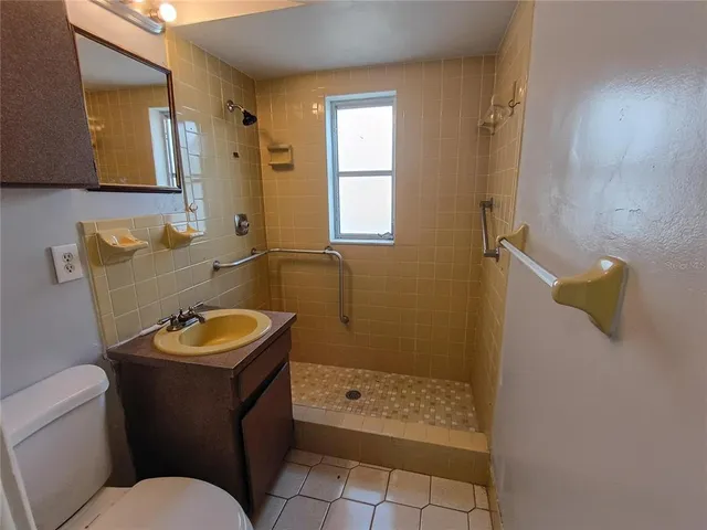 $204,900 | 7338 Foxbloom Drive, Port Richey, FL 34668