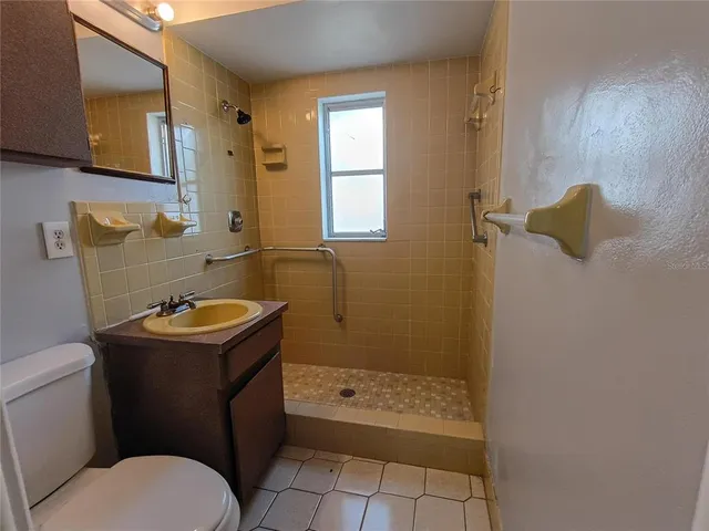 $204,900 | 7338 Foxbloom Drive, Port Richey, FL 34668