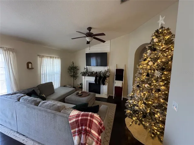 $214,900 | 2318 Tanbark Ridge Place, Unit 2318, Plant City, FL 33563
