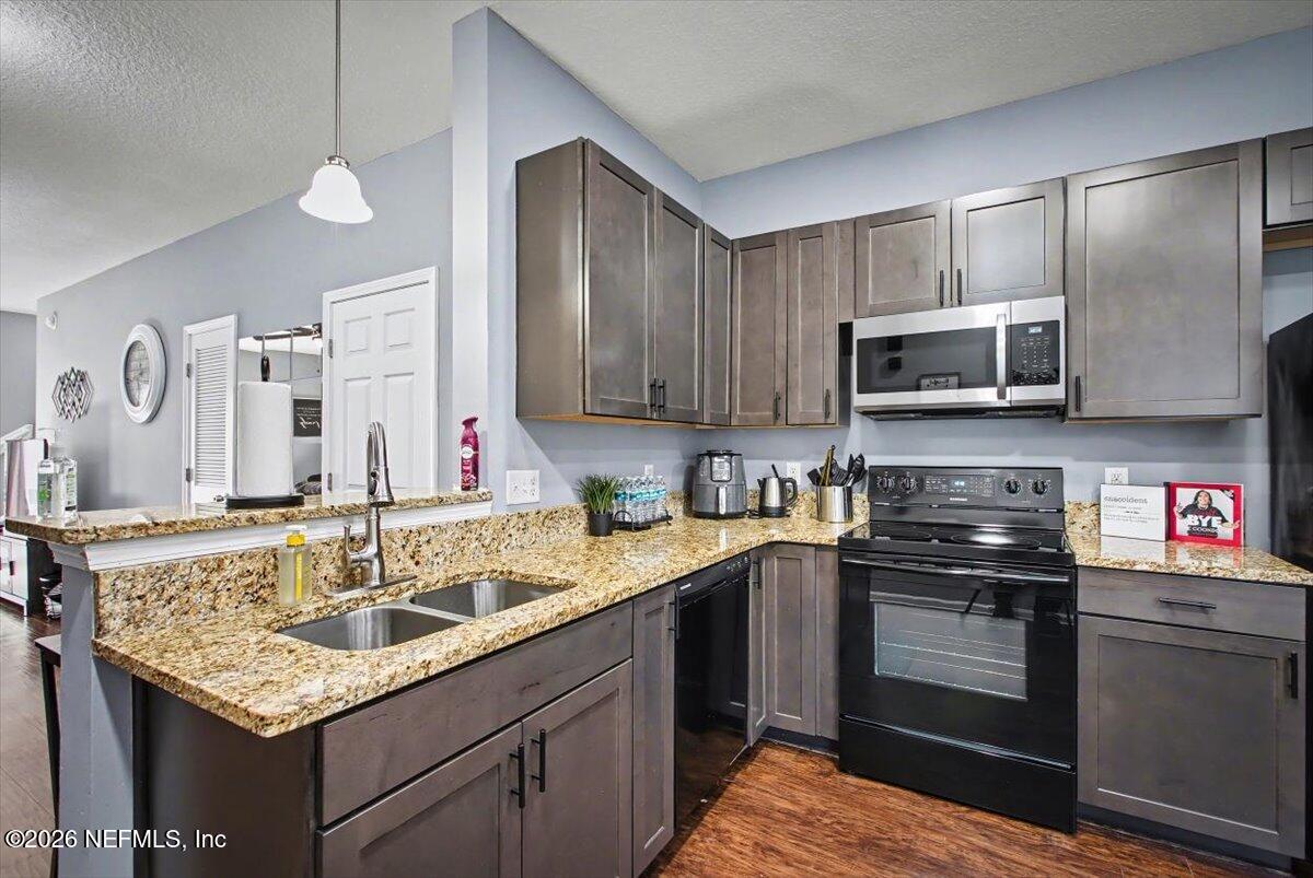 7862 Melvin Road Jacksonville, FL 32210 - Photo 15 of 29 17-CFREM_7862_Melvin_Rd_Jacksonville_FL-