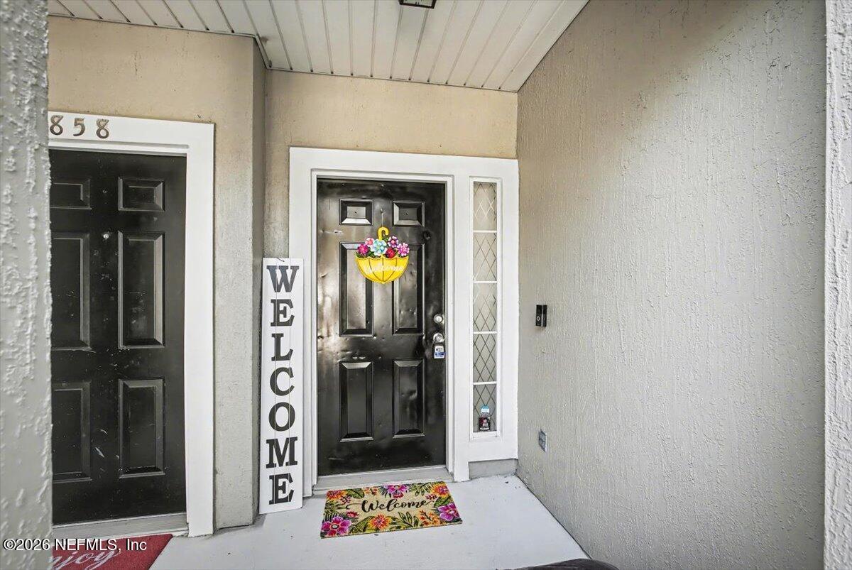 7862 Melvin Road Jacksonville, FL 32210 - Photo 4 of 29 06-CFREM_7862_Melvin_Rd_Jacksonville_FL-