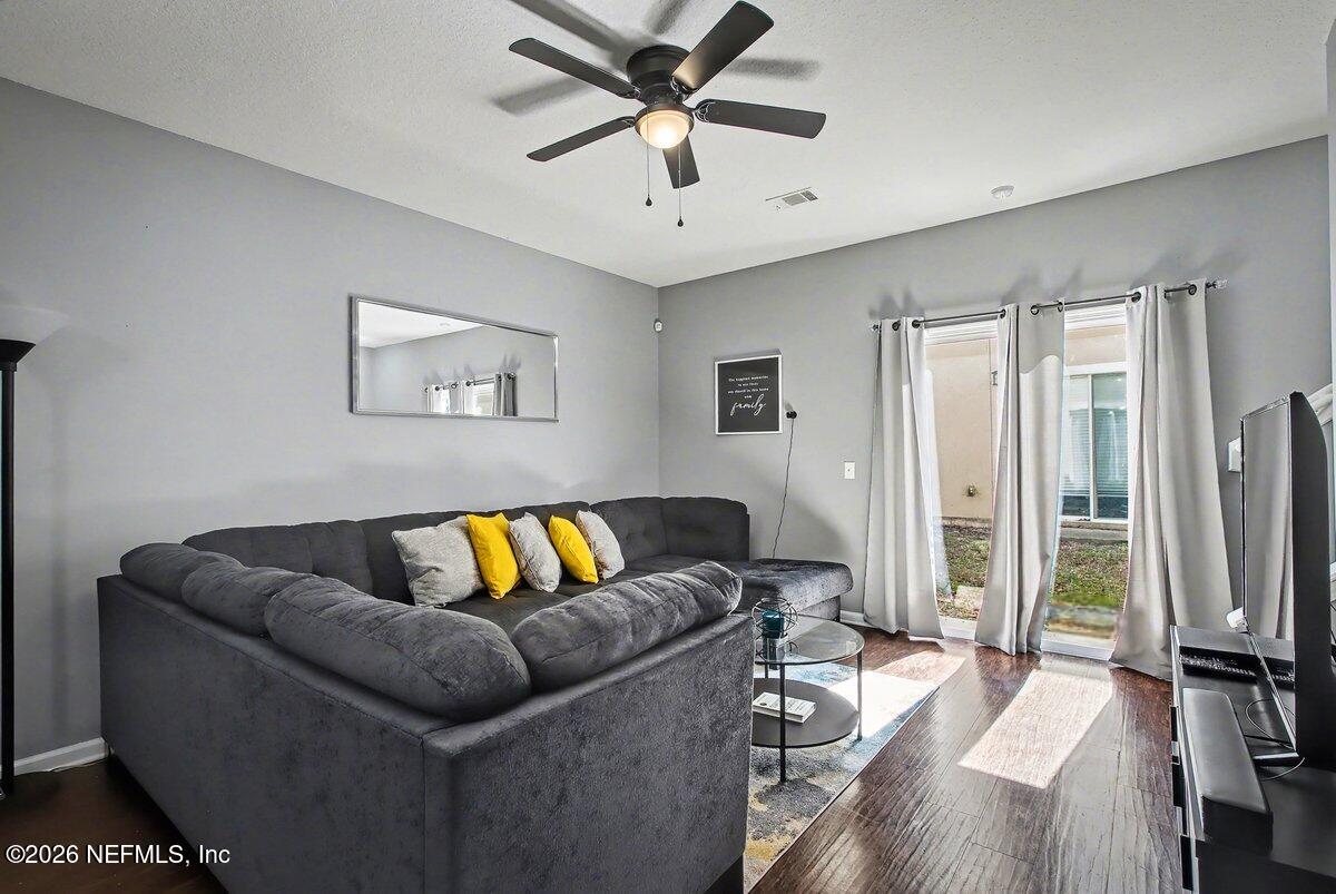 7862 Melvin Road Jacksonville, FL 32210 - Photo 9 of 29 CFREM_7862_Melvin_Rd_Jacksonville_FL-11-