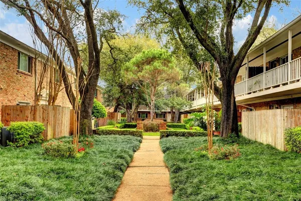 $1,650 | 4040 San Felipe Street, Unit 109, Houston, TX 77027