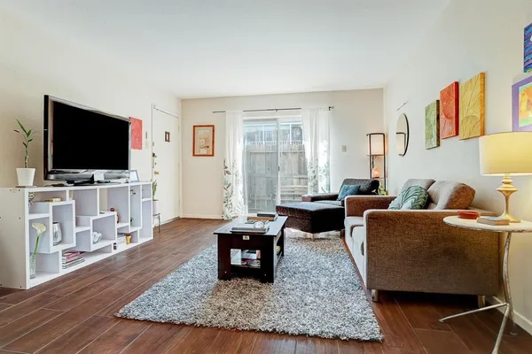 $1,650 | 4040 San Felipe Street, Unit 109, Houston, TX 77027