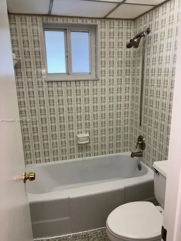 $2,000 | Silver Bluff, Miami, FL 33133