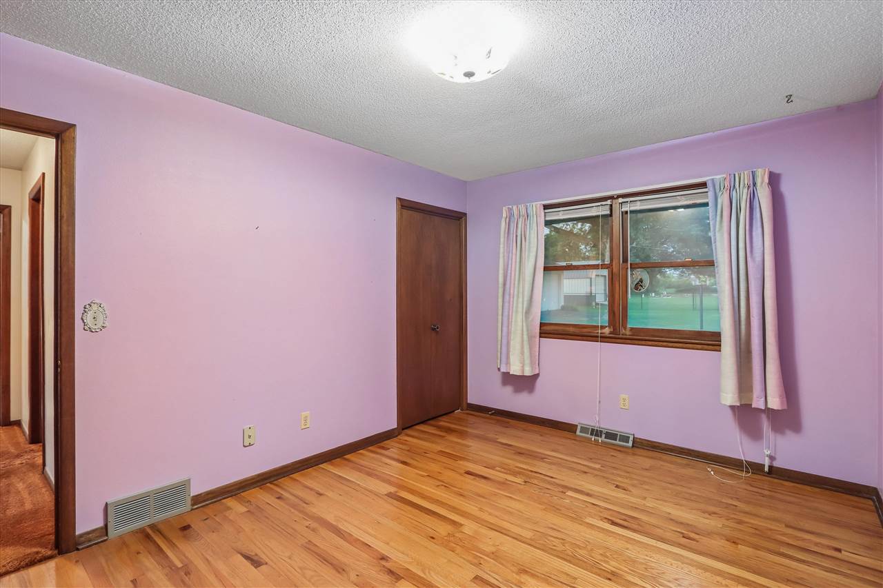 609 East Hickory Street Riverside, IA 52327 - Photo 10 of 33 Gallery Image 10