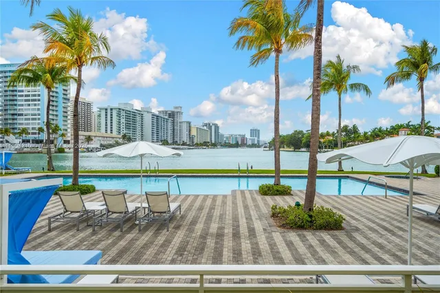$2,799,000 | 230 Water Way, Miami Beach, FL 33141