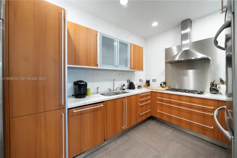 $2,686,000 | 230 Water Way, Miami Beach, FL 33141