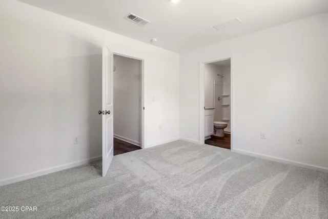 $176,990 | 3797 Airmont Drive, Chipley, FL 32428