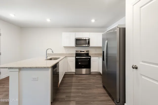 $176,990 | 3797 Airmont Drive, Chipley, FL 32428