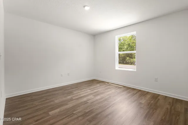 $176,990 | 3797 Airmont Drive, Chipley, FL 32428