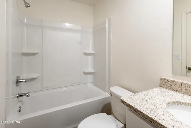 $176,990 | 3797 Airmont Drive, Chipley, FL 32428