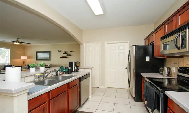 $249,900 | 6607 Lake Woodlands Drive, Unit 223, The Woodlands, TX 77382