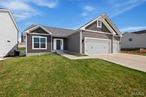 $490,000 | 1404 Bloomfield Drive, Eureka, MO 63025