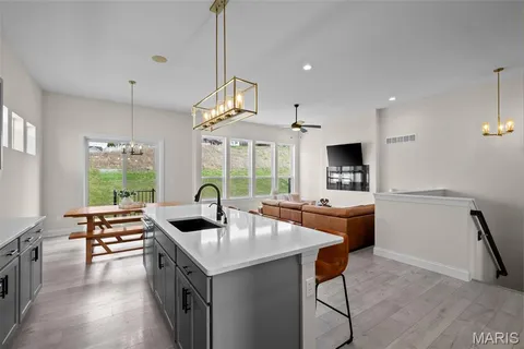 $490,000 | 1404 Bloomfield Drive, Eureka, MO 63025