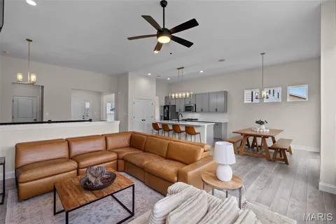 $490,000 | 1404 Bloomfield Drive, Eureka, MO 63025
