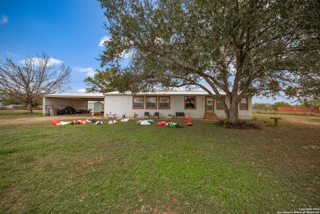 $195,000 | 350 Parkfield, Pleasanton, TX 78064