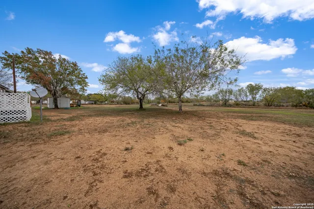 $195,000 | 350 Parkfield, Pleasanton, TX 78064