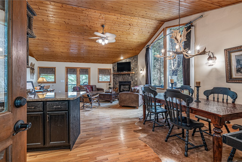 325 Trickling Branch Way Murphy, NC 28906 - Photo 6 of 58