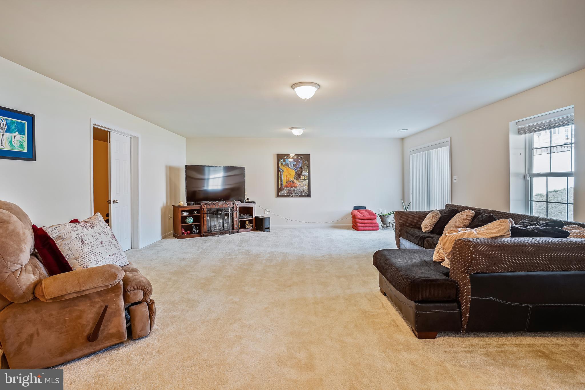 16063 Crossed Talons Road Woodbridge, VA 22193 - Photo 60 of 84 Gallery Image 60