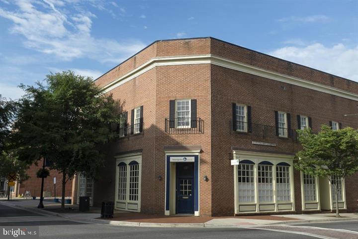 Condo in historic downtown