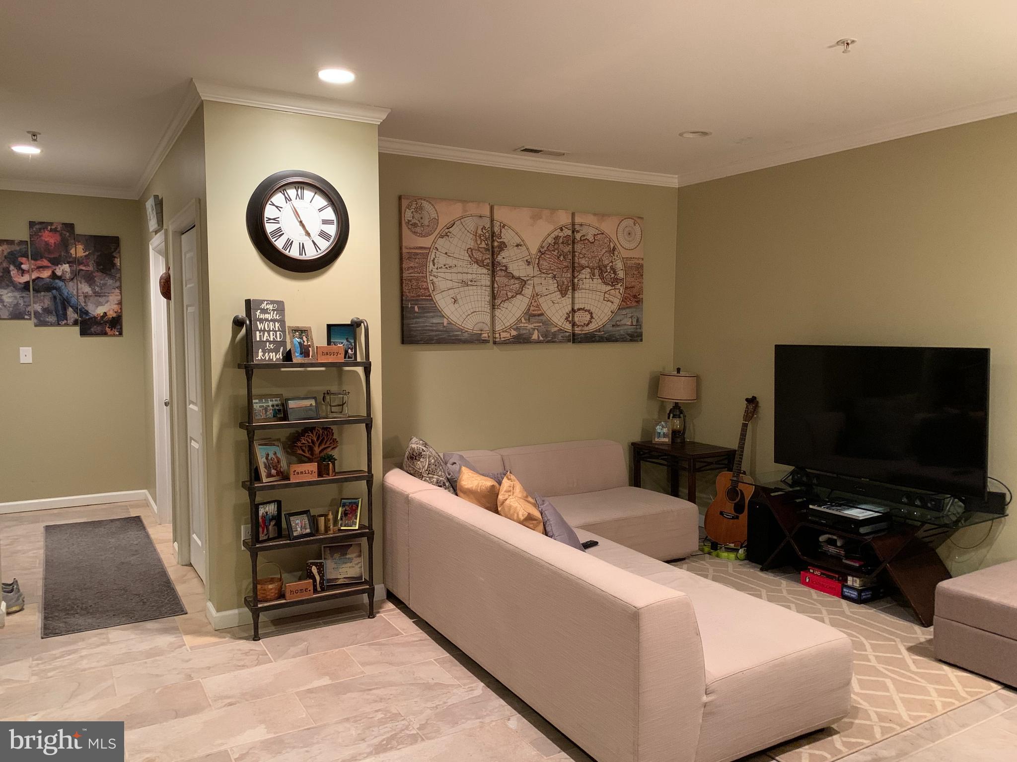 9121 Center Street, Unit C Manassas, VA 20110 - Photo 2 of 26 Living room