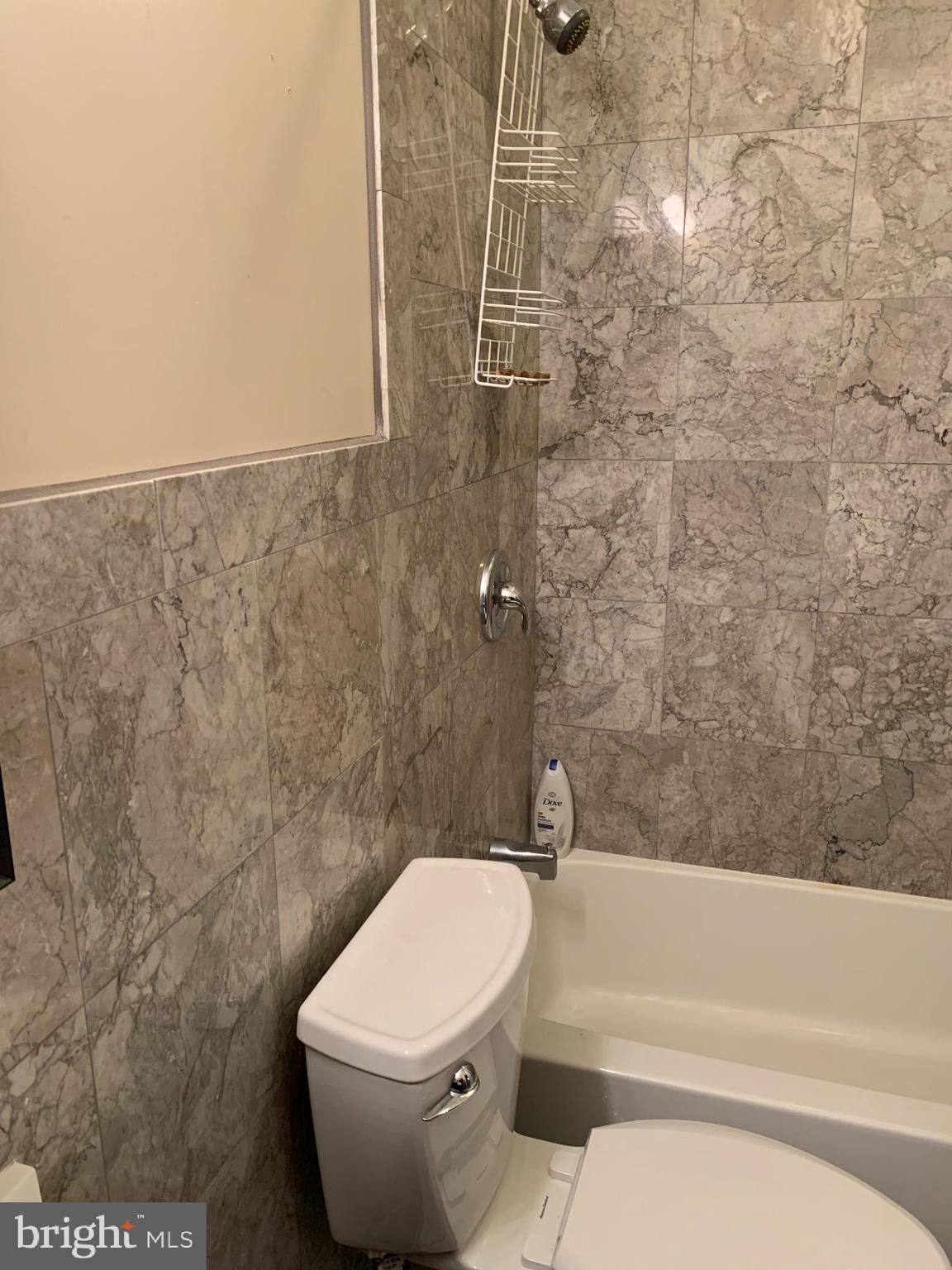 9121 Center Street, Unit C Manassas, VA 20110 - Photo 11 of 26 Primary bath