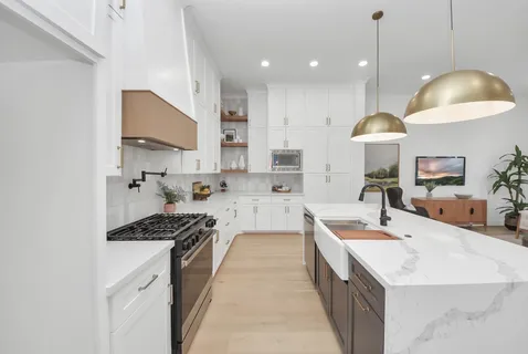 $560,000 | 925 Fisher Street, Unit C, Houston, TX 77018